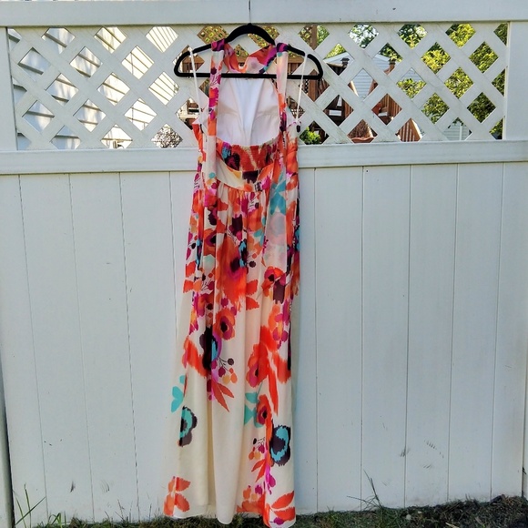 Eliza J Halter Floral Maxi Dress 4 - Picture 3 of 7
